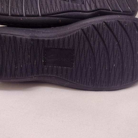 Clarks boot Size 6 - Picture 7 of 8